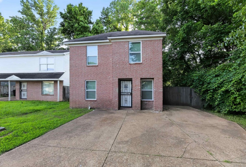 4677 CHRISTYSHIRE DR, Memphis, Tennessee 38128, 3 Bedrooms Bedrooms, 7 Rooms Rooms,2 BathroomsBathrooms,Residential,For Sale,CHRISTYSHIRE,10223240