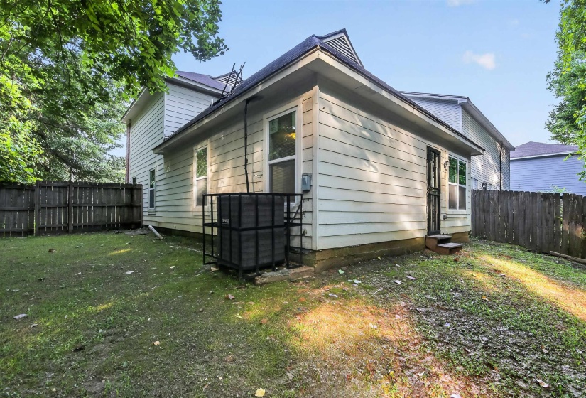 4677 CHRISTYSHIRE DR, Memphis, Tennessee 38128, 3 Bedrooms Bedrooms, 7 Rooms Rooms,2 BathroomsBathrooms,Residential,For Sale,CHRISTYSHIRE,10223240