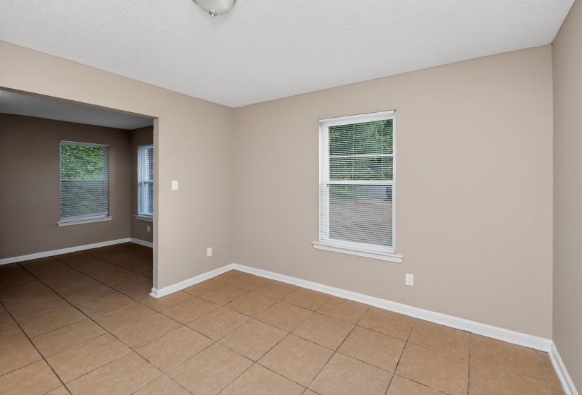 4677 CHRISTYSHIRE DR, Memphis, Tennessee 38128, 3 Bedrooms Bedrooms, 7 Rooms Rooms,2 BathroomsBathrooms,Residential,For Sale,CHRISTYSHIRE,10223240