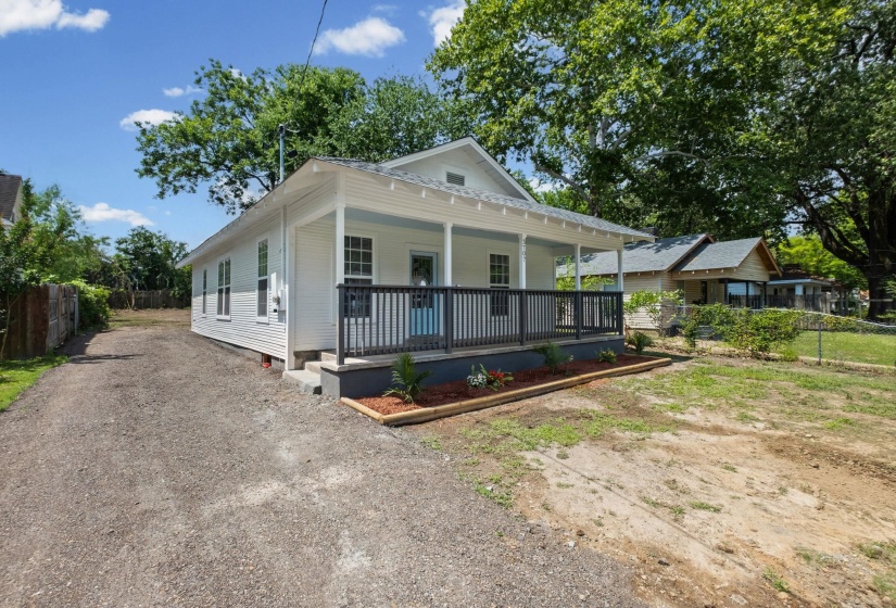 3707 FAXON AVE, Memphis, Tennessee 38122, 3 Bedroom Bedrooms, 6 Room Rooms,2 BathroomBathrooms,Residential,For Sale,FAXON,0,10223241