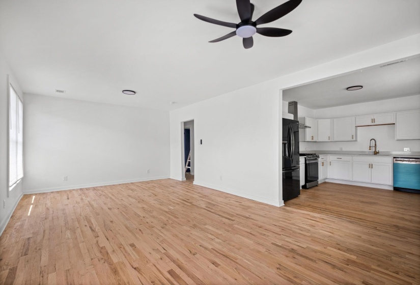 3707 FAXON AVE, Memphis, Tennessee 38122, 3 Bedroom Bedrooms, 6 Room Rooms,2 BathroomBathrooms,Residential,For Sale,FAXON,0,10223241