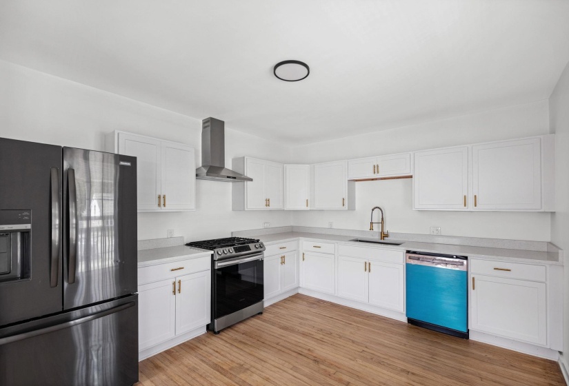 3707 FAXON AVE, Memphis, Tennessee 38122, 3 Bedroom Bedrooms, 6 Room Rooms,2 BathroomBathrooms,Residential,For Sale,FAXON,0,10223241