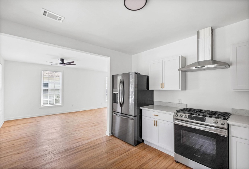 3707 FAXON AVE, Memphis, Tennessee 38122, 3 Bedroom Bedrooms, 6 Room Rooms,2 BathroomBathrooms,Residential,For Sale,FAXON,0,10223241