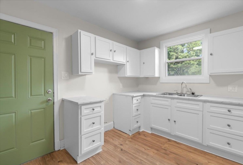 2981 RADFORD RD, Memphis, Tennessee 38114, 2 Bedroom Bedrooms, 5 Room Rooms,1 BathroomBathrooms,Residential,For Sale,RADFORD,0,10223245