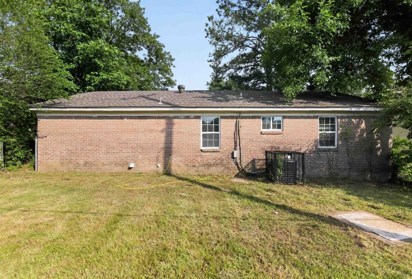 3749 WOLF TRAIL DR, Memphis, Tennessee 38128, 3 Bedrooms Bedrooms, 5 Rooms Rooms,1 BathroomBathrooms,Residential,For Sale,WOLF TRAIL,10223246