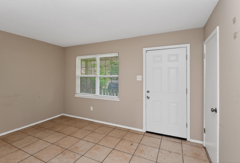 3749 WOLF TRAIL DR, Memphis, Tennessee 38128, 3 Bedrooms Bedrooms, 5 Rooms Rooms,1 BathroomBathrooms,Residential,For Sale,WOLF TRAIL,10223246