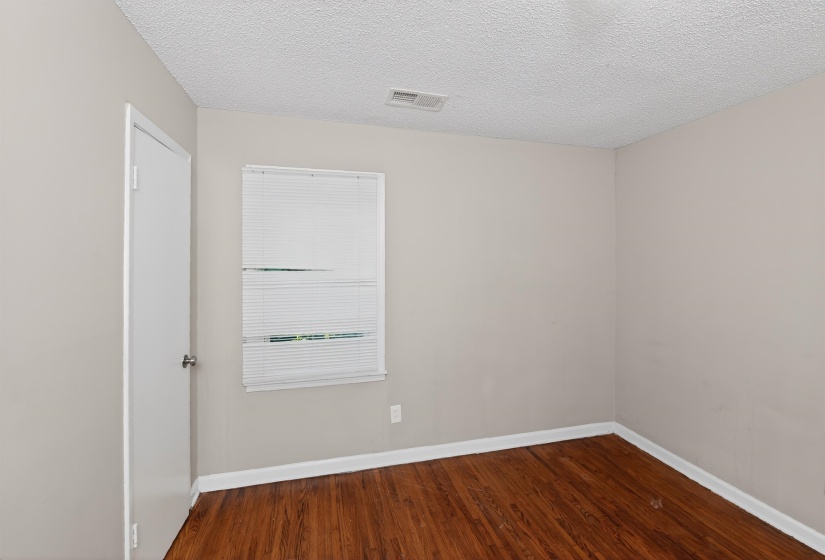 3696 DEBBY DR, Memphis, Tennessee 38127, 4 Bedrooms Bedrooms, 4 Rooms Rooms,1.1 BathroomsBathrooms,Residential,For Sale,DEBBY,10223247