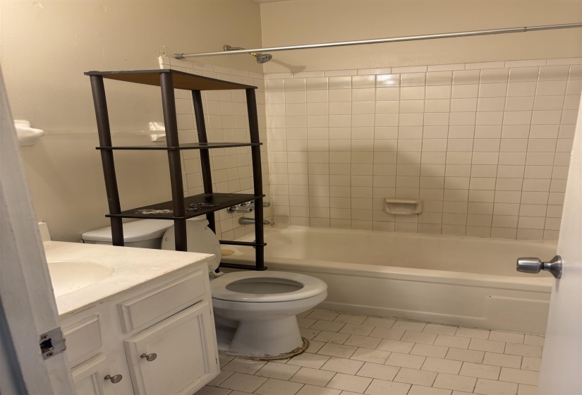 3921 RALEIGH-MILLINGTON RD, Memphis, Tennessee 38128, 3 Bedrooms Bedrooms, 6 Rooms Rooms,2 BathroomsBathrooms,Residential,For Sale,RALEIGH-MILLINGTON,10223249