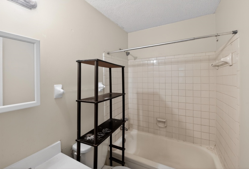 3921 RALEIGH-MILLINGTON RD, Memphis, Tennessee 38128, 3 Bedroom Bedrooms, 6 Room Rooms,2 BathroomBathrooms,Residential,For Sale,RALEIGH-MILLINGTON,0,10223249