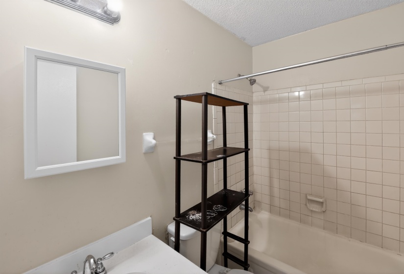 3921 RALEIGH-MILLINGTON RD, Memphis, Tennessee 38128, 3 Bedroom Bedrooms, 6 Room Rooms,2 BathroomBathrooms,Residential,For Sale,RALEIGH-MILLINGTON,0,10223249
