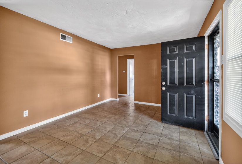 3464 SOUTHLAND ST, Memphis, Tennessee 38109, 3 Bedrooms Bedrooms, 6 Rooms Rooms,1 BathroomBathrooms,Residential,For Sale,SOUTHLAND,10223253
