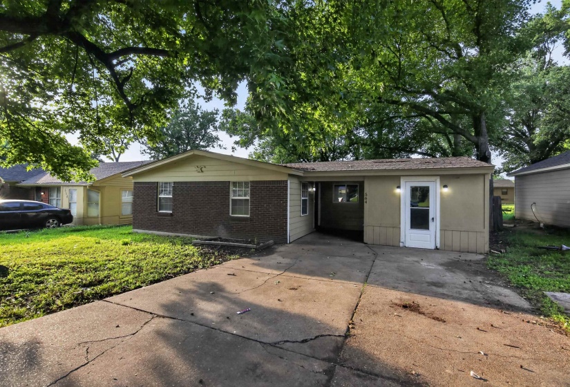 564 HEMSLEY AVE, Memphis, Tennessee 38109, 3 Bedrooms Bedrooms, 7 Rooms Rooms,1 BathroomBathrooms,Residential,For Sale,HEMSLEY,10223255