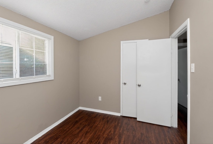564 HEMSLEY AVE, Memphis, Tennessee 38109, 3 Bedrooms Bedrooms, 7 Rooms Rooms,1 BathroomBathrooms,Residential,For Sale,HEMSLEY,10223255
