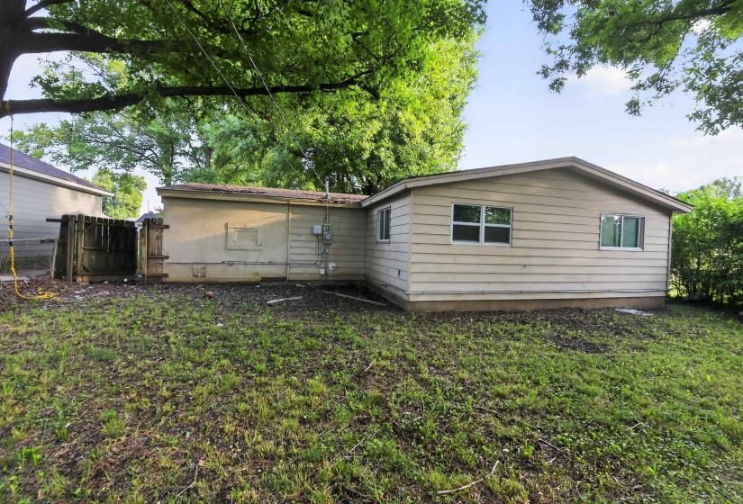 564 HEMSLEY AVE, Memphis, Tennessee 38109, 3 Bedrooms Bedrooms, 7 Rooms Rooms,1 BathroomBathrooms,Residential,For Sale,HEMSLEY,10223255