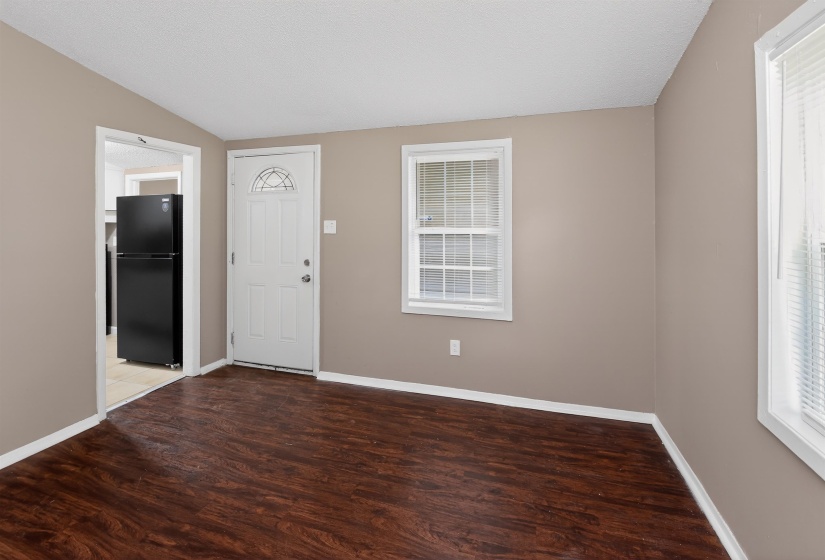 564 HEMSLEY AVE, Memphis, Tennessee 38109, 3 Bedrooms Bedrooms, 7 Rooms Rooms,1 BathroomBathrooms,Residential,For Sale,HEMSLEY,10223255