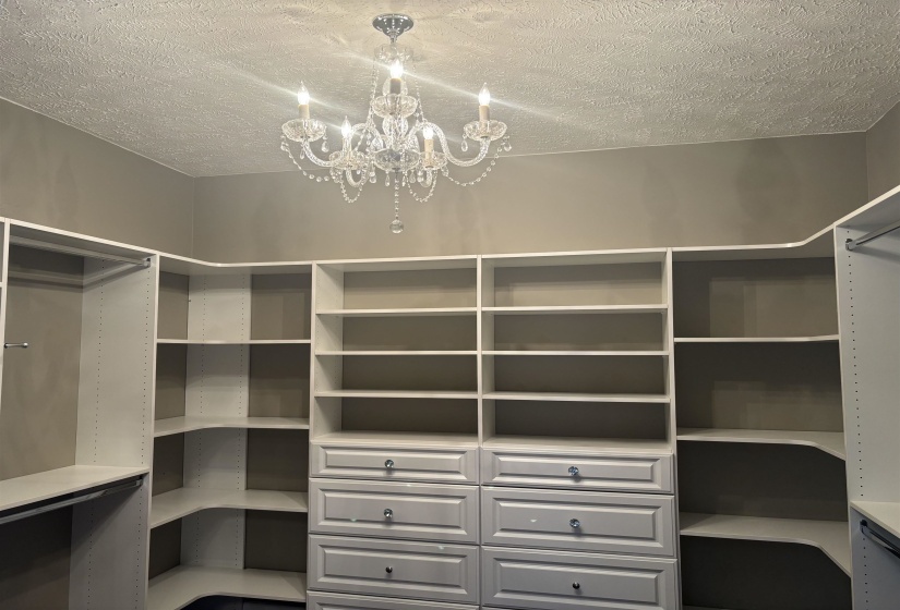 794 WILLIAMSBURG DR, Atoka, Tennessee 38004, 5 Bedrooms Bedrooms, 11 Rooms Rooms,3 BathroomsBathrooms,Residential,For Sale,WILLIAMSBURG,10223256