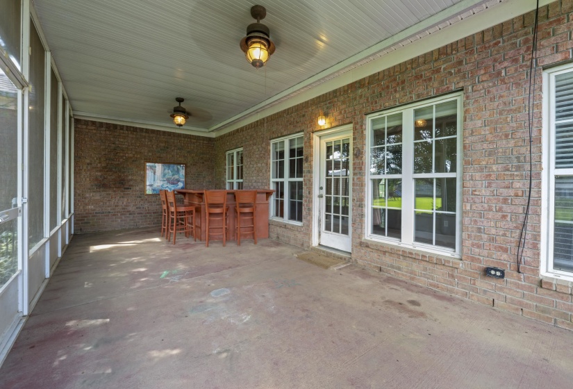 794 WILLIAMSBURG DR, Atoka, Tennessee 38004, 5 Bedrooms Bedrooms, 11 Rooms Rooms,3 BathroomsBathrooms,Residential,For Sale,WILLIAMSBURG,10223256