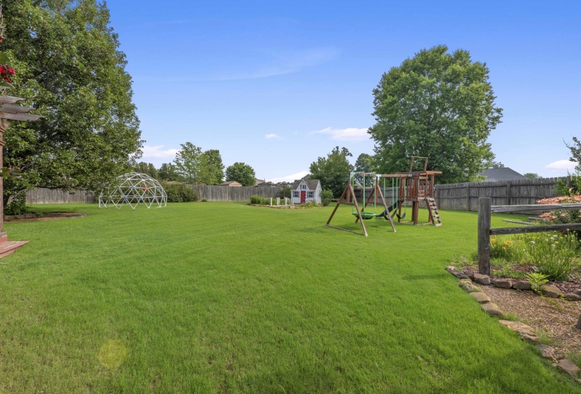 794 WILLIAMSBURG DR, Atoka, Tennessee 38004, 5 Bedrooms Bedrooms, 11 Rooms Rooms,3 BathroomsBathrooms,Residential,For Sale,WILLIAMSBURG,10223256