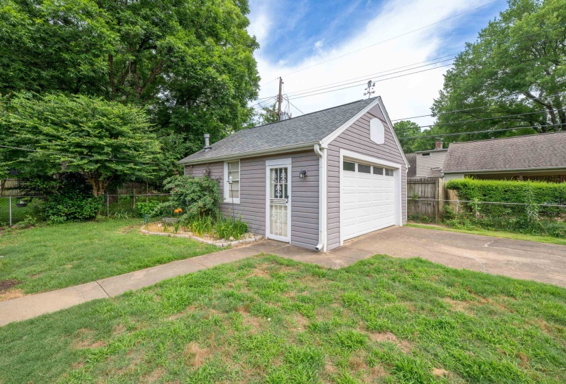 5251 PRINCETON ROAD EXT, Memphis, Tennessee 38120, 3 Bedroom Bedrooms, 3 Room Rooms,2 BathroomBathrooms,Residential,For Sale,PRINCETON ROAD,0,10222927
