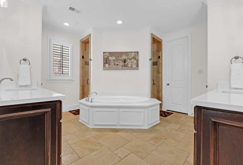 3246 HARTWELL RIDGE DR, Collierville, Tennessee 38017, 5 Bedroom Bedrooms, 10 Room Rooms,4.1 BathroomBathrooms,Residential,For Sale,HARTWELL RIDGE,0,10223263
