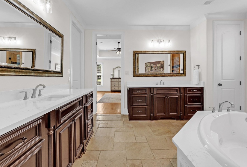 3246 HARTWELL RIDGE DR, Collierville, Tennessee 38017, 5 Bedroom Bedrooms, 10 Room Rooms,4.1 BathroomBathrooms,Residential,For Sale,HARTWELL RIDGE,0,10223263