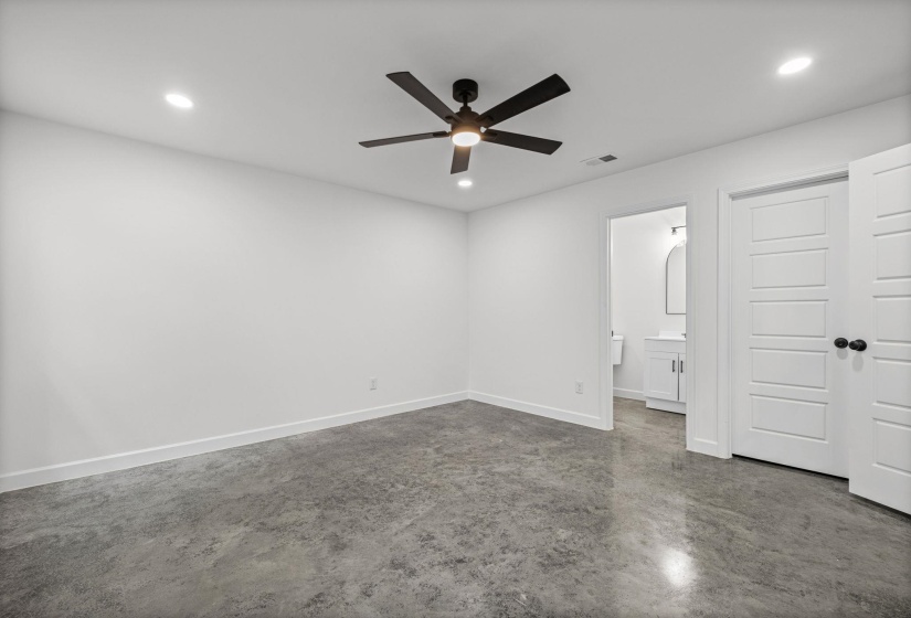 2335 TWAIN AVE, Memphis, Tennessee 38114, 4 Bedroom Bedrooms, 6 Room Rooms,2 BathroomBathrooms,Residential,For Sale,TWAIN,0,10223264