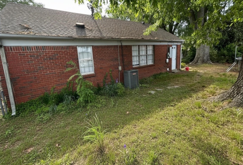 3131 CURTIS ST, Memphis, Tennessee 38118, 3 Bedroom Bedrooms, 6 Room Rooms,1.1 BathroomBathrooms,Residential,For Sale,CURTIS,0,10223272