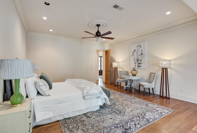 9320 GWYNN HOLLOW CV, Germantown, Tennessee 38139, 5 Bedroom Bedrooms, 14 Room Rooms,5.2 BathroomBathrooms,Residential,For Sale,GWYNN HOLLOW,0,10223273