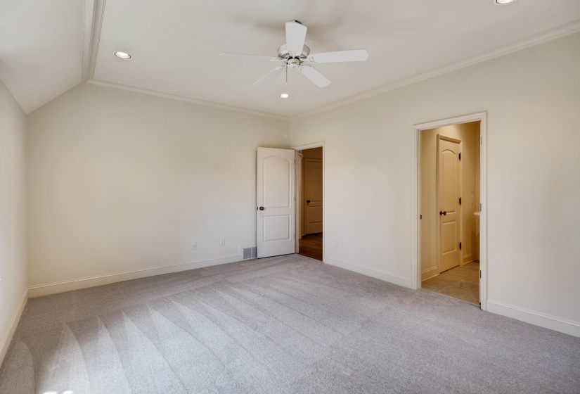 9320 GWYNN HOLLOW CV, Germantown, Tennessee 38139, 5 Bedroom Bedrooms, 14 Room Rooms,5.2 BathroomBathrooms,Residential,For Sale,GWYNN HOLLOW,0,10223273