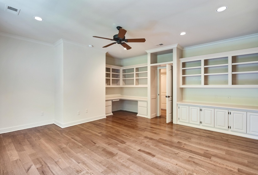 9320 GWYNN HOLLOW CV, Germantown, Tennessee 38139, 5 Bedroom Bedrooms, 14 Room Rooms,5.2 BathroomBathrooms,Residential,For Sale,GWYNN HOLLOW,0,10223273