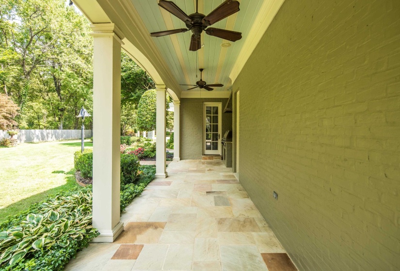 9320 GWYNN HOLLOW CV, Germantown, Tennessee 38139, 5 Bedroom Bedrooms, 14 Room Rooms,5.2 BathroomBathrooms,Residential,For Sale,GWYNN HOLLOW,0,10223273