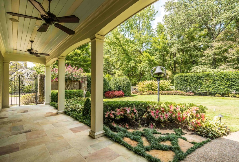 9320 GWYNN HOLLOW CV, Germantown, Tennessee 38139, 5 Bedroom Bedrooms, 14 Room Rooms,5.2 BathroomBathrooms,Residential,For Sale,GWYNN HOLLOW,0,10223273