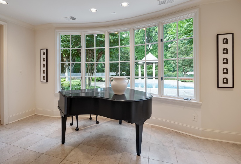 9320 GWYNN HOLLOW CV, Germantown, Tennessee 38139, 5 Bedroom Bedrooms, 14 Room Rooms,5.2 BathroomBathrooms,Residential,For Sale,GWYNN HOLLOW,0,10223273