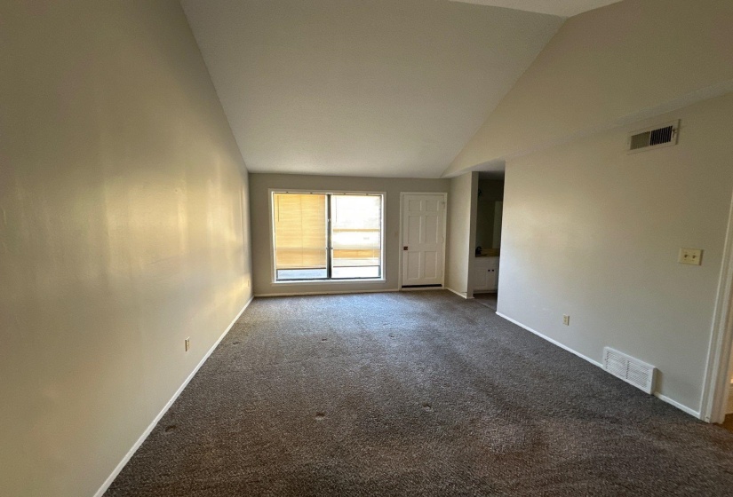 2292 FOXMOOR LN, Memphis, Tennessee 38016, 3 Bedroom Bedrooms, 6 Room Rooms,2.1 BathroomBathrooms,Residential,For Sale,FOXMOOR,0,10223274