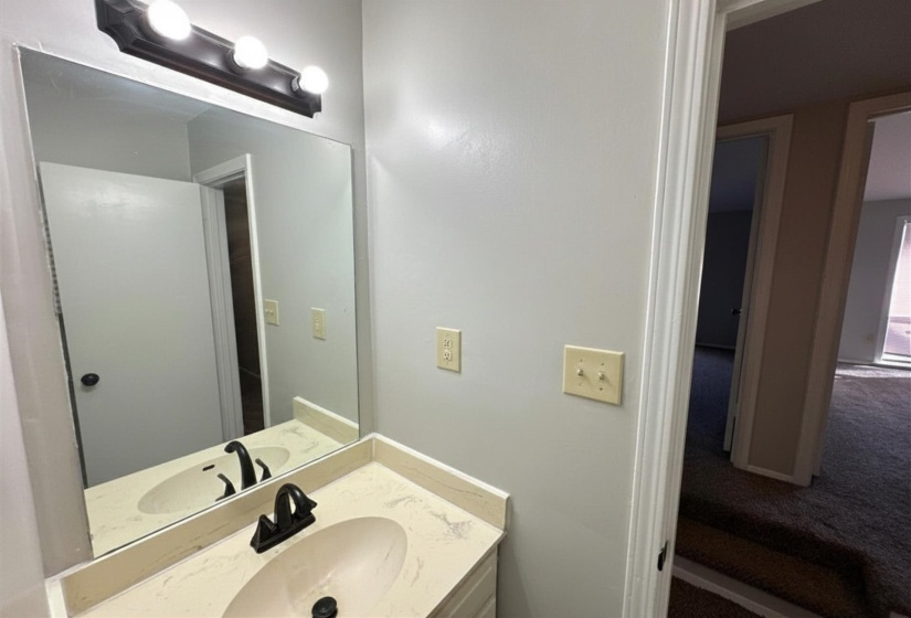 2292 FOXMOOR LN, Memphis, Tennessee 38016, 3 Bedroom Bedrooms, 6 Room Rooms,2.1 BathroomBathrooms,Residential,For Sale,FOXMOOR,0,10223274