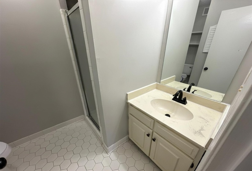 2292 FOXMOOR LN, Memphis, Tennessee 38016, 3 Bedroom Bedrooms, 6 Room Rooms,2.1 BathroomBathrooms,Residential,For Sale,FOXMOOR,0,10223274
