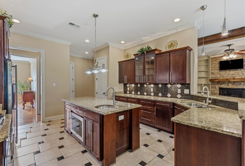 2843 BAYHILL WOODS CV, Collierville, Tennessee 38017, 5 Bedroom Bedrooms, 15 Room Rooms,4.1 BathroomBathrooms,Residential,For Sale,BAYHILL WOODS,0,10223275