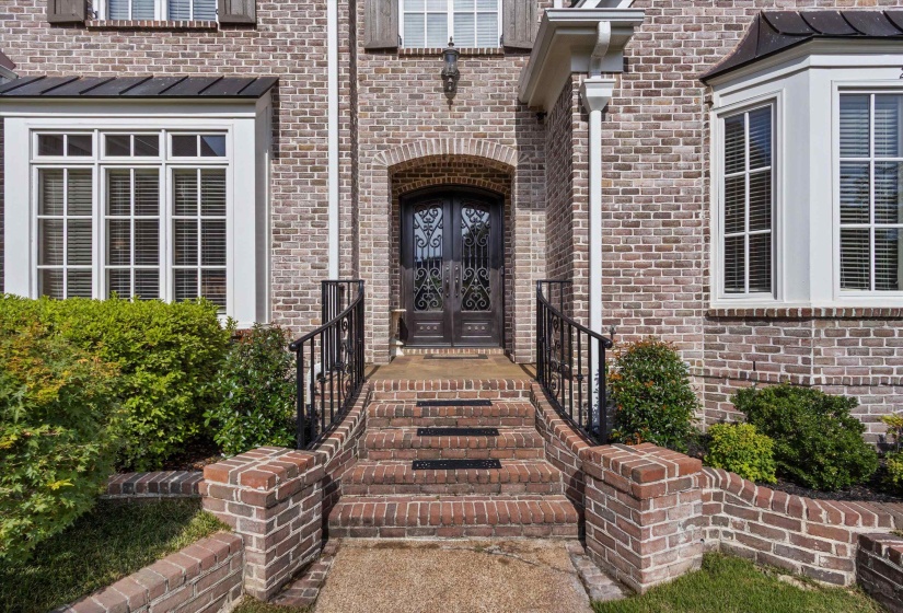 2843 BAYHILL WOODS CV, Collierville, Tennessee 38017, 5 Bedroom Bedrooms, 15 Room Rooms,4.1 BathroomBathrooms,Residential,For Sale,BAYHILL WOODS,0,10223275