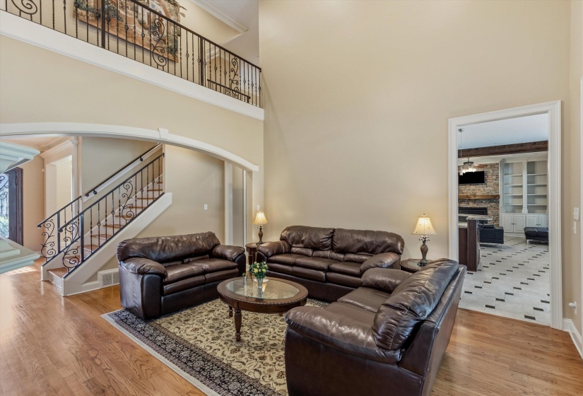 2843 BAYHILL WOODS CV, Collierville, Tennessee 38017, 5 Bedroom Bedrooms, 15 Room Rooms,4.1 BathroomBathrooms,Residential,For Sale,BAYHILL WOODS,0,10223275