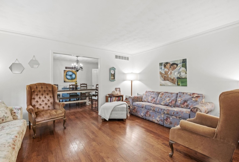 2250 LOCHLEVIN DR, Memphis, Tennessee 38119, 4 Bedroom Bedrooms, 8 Room Rooms,3 BathroomBathrooms,Residential,For Sale,LOCHLEVIN,0,10223281