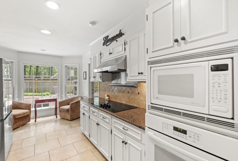 2250 LOCHLEVIN DR, Memphis, Tennessee 38119, 4 Bedroom Bedrooms, 8 Room Rooms,3 BathroomBathrooms,Residential,For Sale,LOCHLEVIN,0,10223281