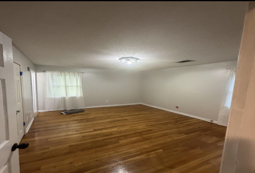 5128 JESSIE LEE LN, Memphis, Tennessee 38118, 3 Bedroom Bedrooms, 6 Room Rooms,2 BathroomBathrooms,Residential,For Sale,JESSIE LEE,0,10223291