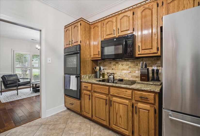 643 WOOD VALLEY DR, Collierville, Tennessee 38017, 3 Bedroom Bedrooms, 6 Room Rooms,2 BathroomBathrooms,Residential,For Sale,WOOD VALLEY,0,10223295