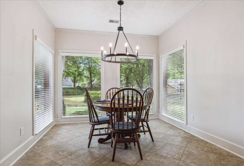 643 WOOD VALLEY DR, Collierville, Tennessee 38017, 3 Bedroom Bedrooms, 6 Room Rooms,2 BathroomBathrooms,Residential,For Sale,WOOD VALLEY,0,10223295