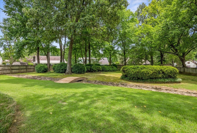 643 WOOD VALLEY DR, Collierville, Tennessee 38017, 3 Bedroom Bedrooms, 6 Room Rooms,2 BathroomBathrooms,Residential,For Sale,WOOD VALLEY,0,10223295