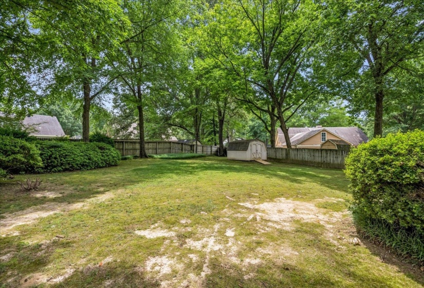 643 WOOD VALLEY DR, Collierville, Tennessee 38017, 3 Bedroom Bedrooms, 6 Room Rooms,2 BathroomBathrooms,Residential,For Sale,WOOD VALLEY,0,10223295