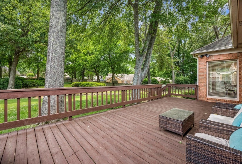 643 WOOD VALLEY DR, Collierville, Tennessee 38017, 3 Bedroom Bedrooms, 6 Room Rooms,2 BathroomBathrooms,Residential,For Sale,WOOD VALLEY,0,10223295