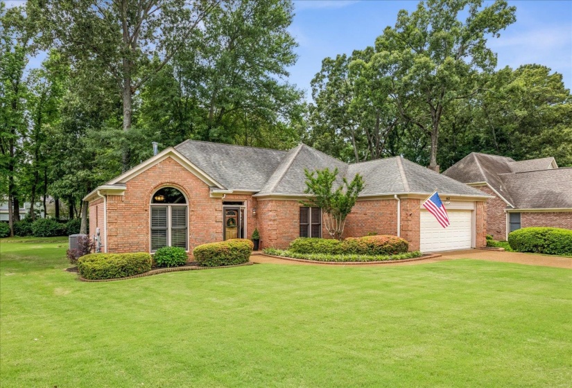 643 WOOD VALLEY DR, Collierville, Tennessee 38017, 3 Bedroom Bedrooms, 6 Room Rooms,2 BathroomBathrooms,Residential,For Sale,WOOD VALLEY,0,10223295