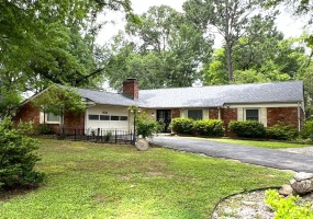 6014 MCQUEEN DR, Memphis, Tennessee 38119, 3 Bedrooms Bedrooms, 8 Rooms Rooms,2 BathroomsBathrooms,Residential,For Sale,MCQUEEN,10223311 6014 MCQUEEN DR, Memphis, Tennessee 38119, 3 Bedrooms Bedrooms, 8 Rooms Rooms,2 BathroomsBathrooms,Residential,For Sale,MCQUEEN,10223311