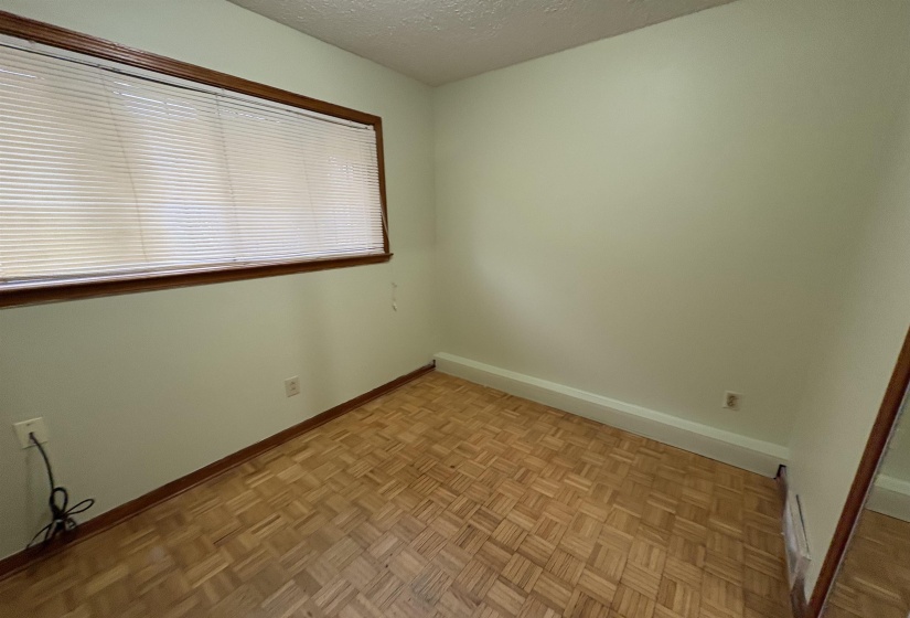 417 CHARTER AVE, Memphis, Tennessee 38109, 2 Bedrooms Bedrooms, 6 Rooms Rooms,2 BathroomsBathrooms,Residential,For Sale,CHARTER,10223325
